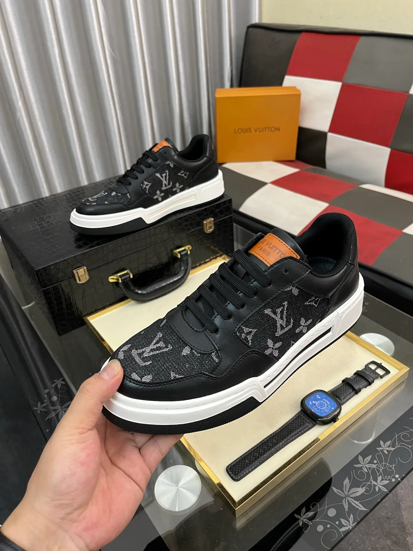 Men's Men's Shoes💰420⌚️⌚️《Lv*》The latest and most popular casual shoes, top brand [seduce] luxury~purchase, top~quality. [Strong] The upper is made of imported breathable cowhide with cloth material ➕ breathable sheepskin feet (•) and fine workmanship. Original personalized fashionable soft rubber wear-resistant outsole, size: 38-442️⃣colors available